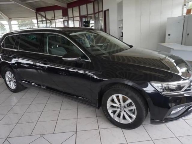 Volkswagen Passat Business DSG Variant