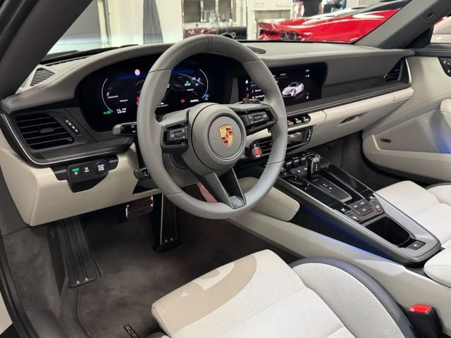 Porsche 992 Cabrio Carrera