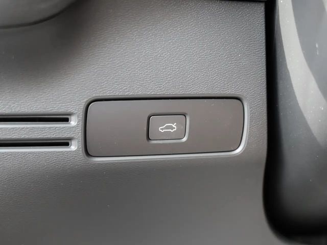 Volvo XC40 Dark Plus