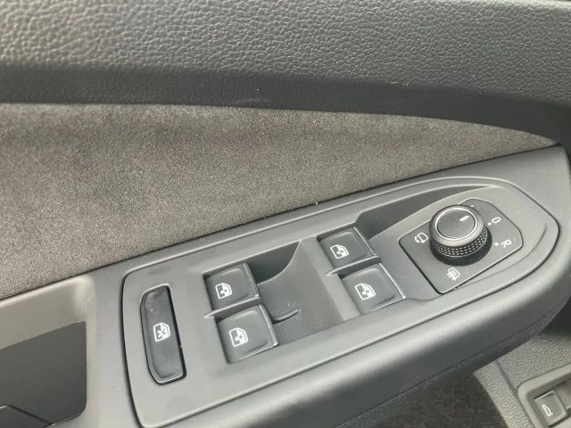 Volkswagen Golf Business DSG Variant