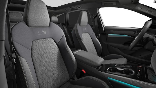 Audi A6 Avant Quattro S-Tronic