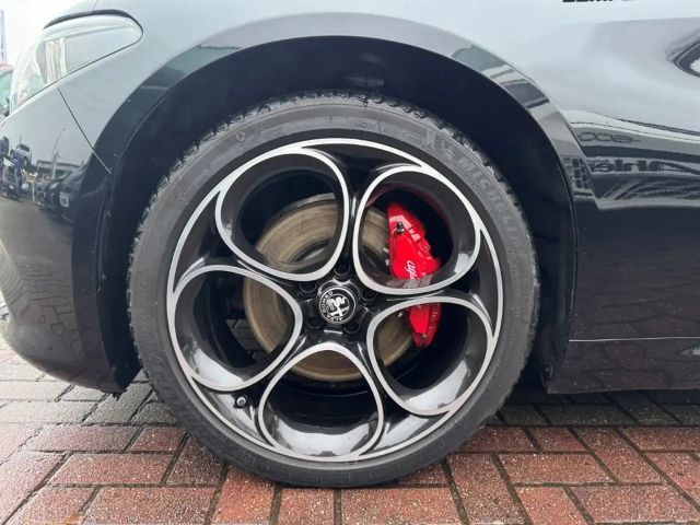 Alfa Romeo Giulia Q4