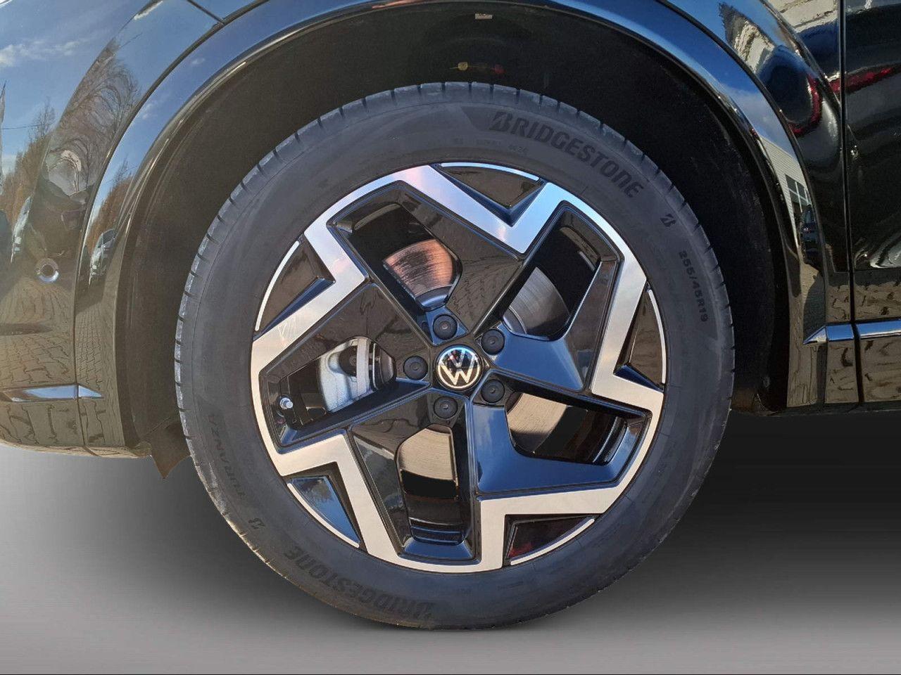 Volkswagen Tiguan 2.0 TDI 4Motion IQ.Drive R-Line