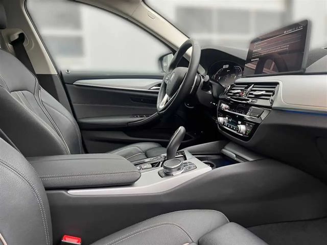 BMW 530 530e Touring xDrive