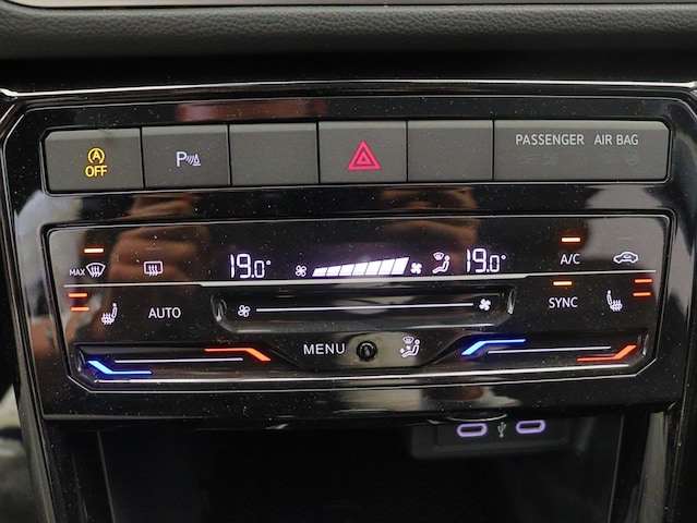 Volkswagen T-Cross T-CROSS Goal 1.5 l TSI DSG+ACC+RFK+NAVI