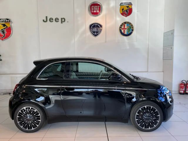 Fiat 500e La Prima by Bocelli