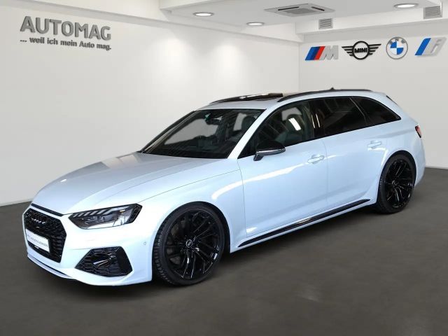 Audi RS4 RSPaketEssentials*Dynamiklenkung*RSSportfahrwerkPl