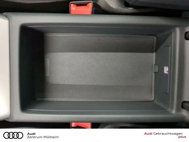 Audi A4 40 TDI Avant Quattro S-Line