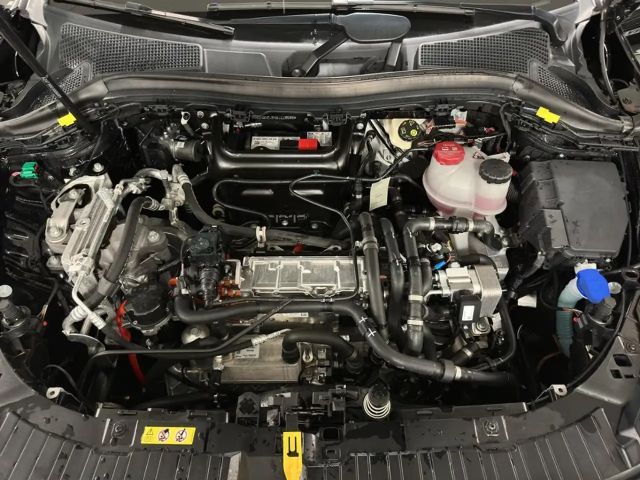 Mercedes-Benz EQA 300 4MATIC AMG Line