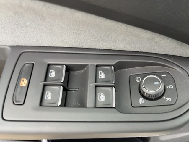 Volkswagen Golf 1.5 TSI Golf VIII R-Line