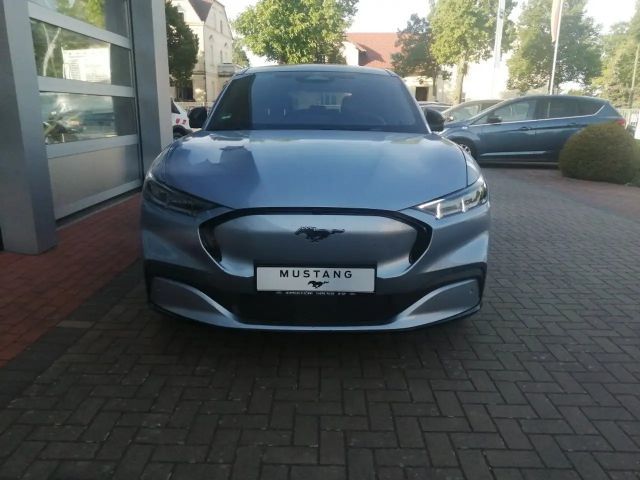 Ford Mustang Mach-E AWD Premium