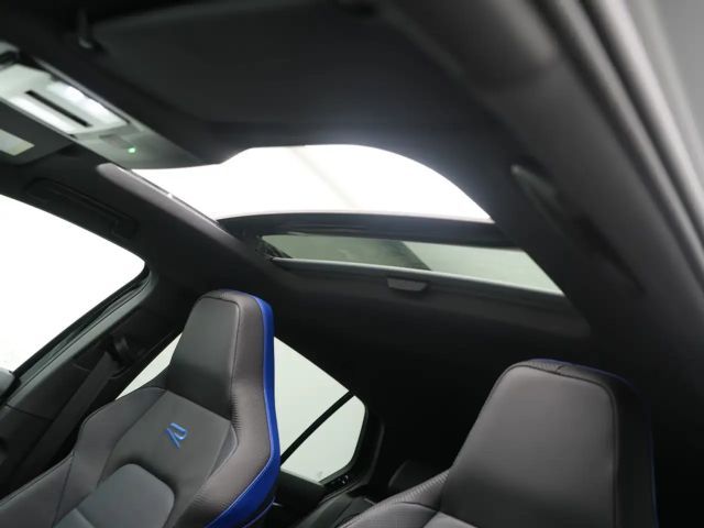 Volkswagen Golf Black Edition SPORTABGAS H/K LEDER MAT