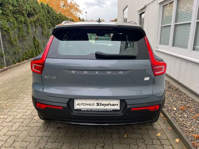 Volvo XC40 Core Recharge