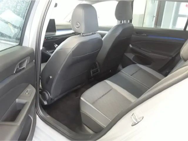 Volkswagen Golf 1.5 TSI Variant