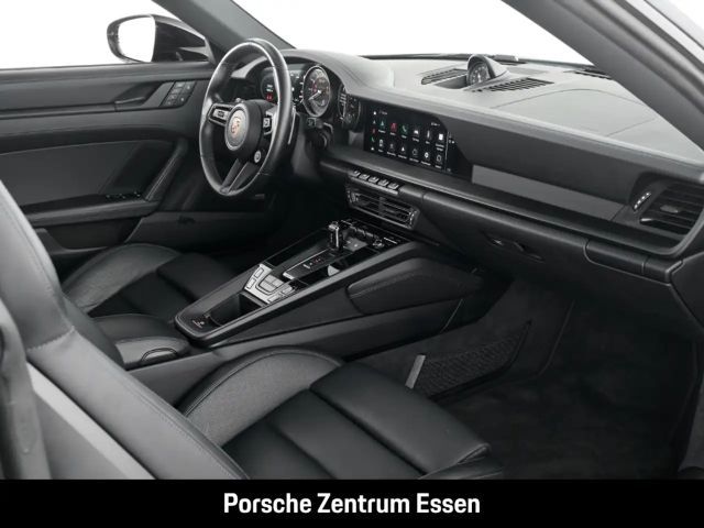 Porsche 992 Carrera Coupé GTS