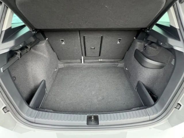 Skoda Karoq LED ACC SHZ RFK beh.FS&LR Vor.AHZV KLIMA ALU