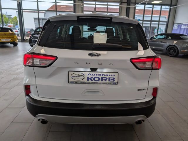 Ford Kuga AWD Hybrid Titanium