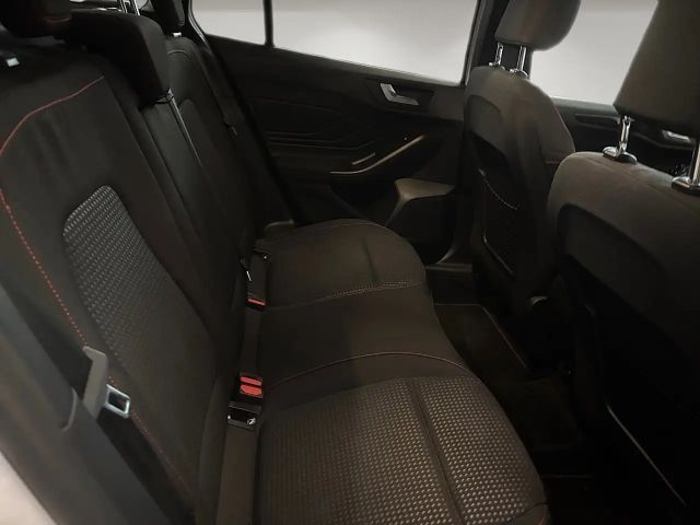 Ford Focus ST Line Wagon