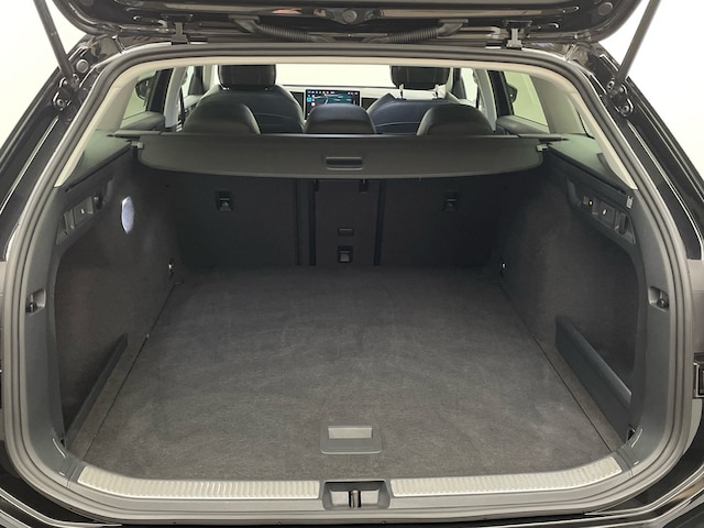 Volkswagen Passat 1.5 eTSI Business Variant