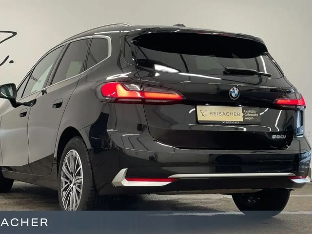 BMW 220 220i Luxury Line