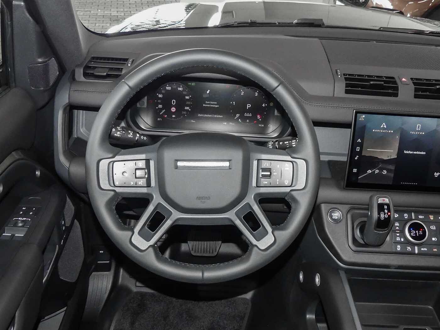 Land Rover Defender 90 Dynamic SE