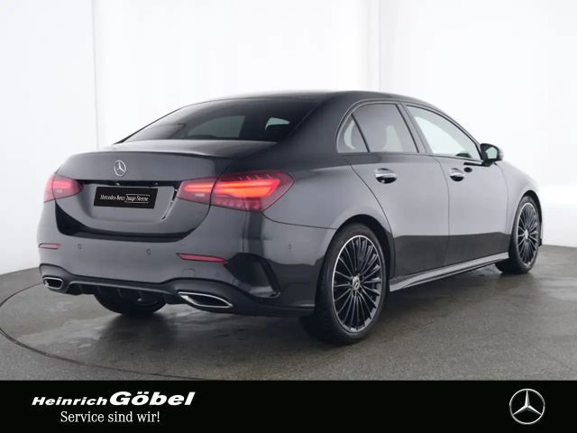 Mercedes-Benz A 220 A 220 d AMG Line