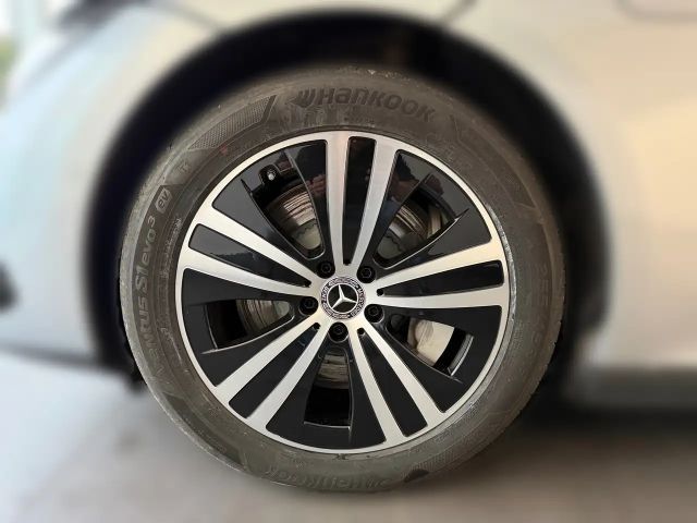 Mercedes-Benz EQE 300 Sedan