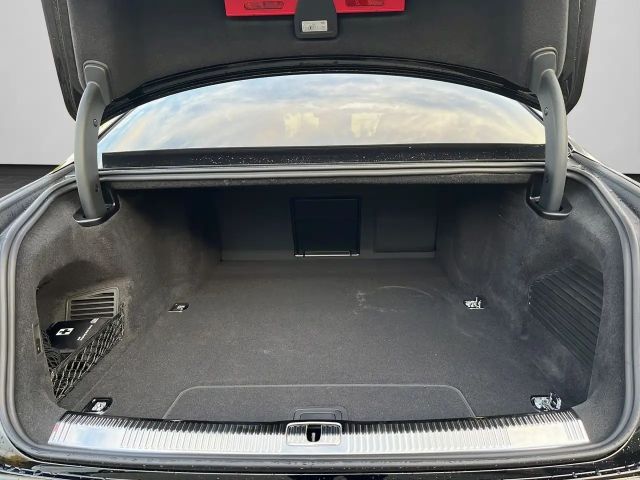 Audi A8 AHK, Bang & Olufsen , Head-up-Display