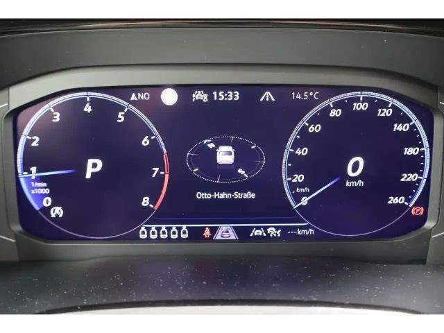 Volkswagen Touran 1.5 TSI DSG R-Line