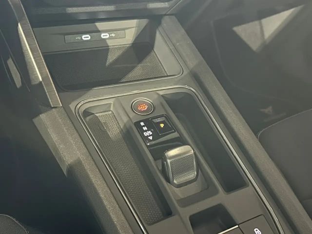 Cupra Formentor Digitales Cockpit LED Sperrdiff. ACC Apple CarPlay