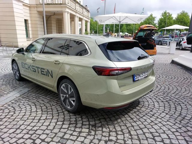 Skoda Superb 1.5 TSI Combi Selection