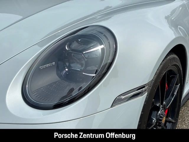 Porsche 992 4 Coupé GTS Targa