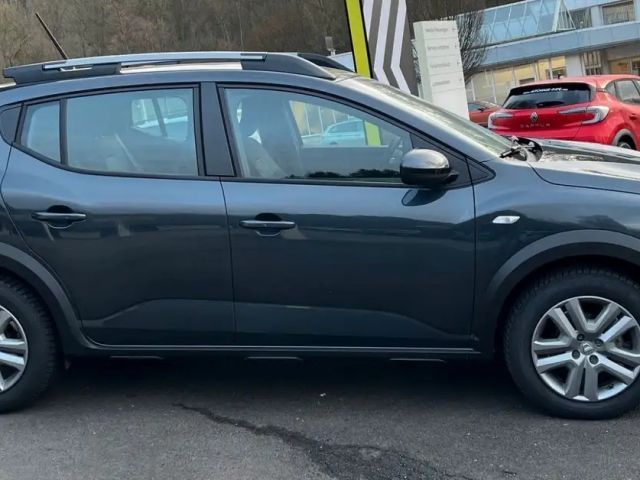 Dacia Sandero Comfort Stepway TCe 90