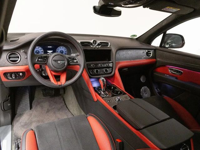 Bentley Bentayga V8
