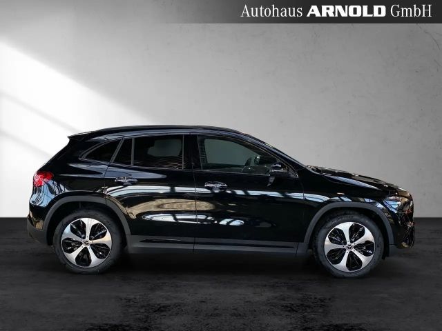 Mercedes-Benz GLA 200 GLA 200 d Progressive