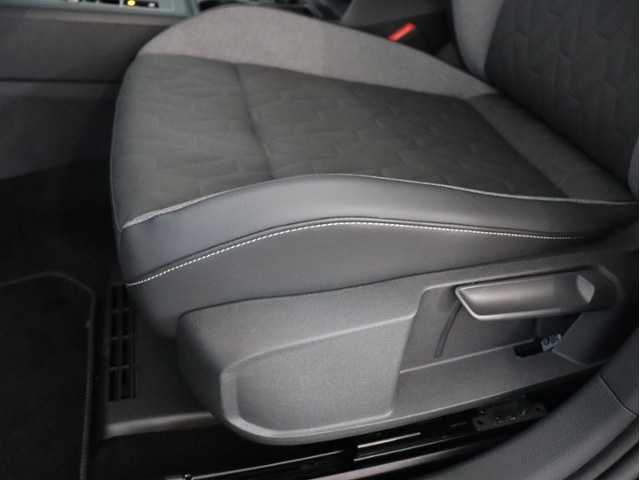 Volkswagen Golf 1.5 eTSI DSG Golf VIII Variant