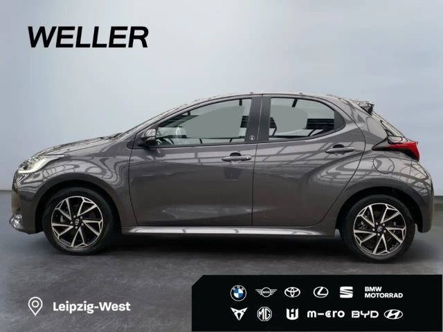 Toyota Yaris Hatchback Hybride Team D