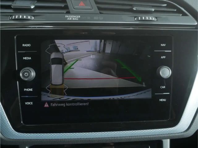 Volkswagen Touran 1.5 TSI DSG R-Line