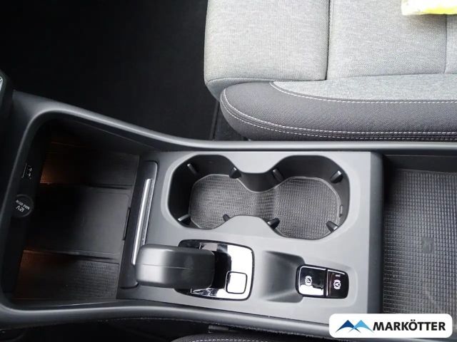 Volvo XC40 Core Recharge