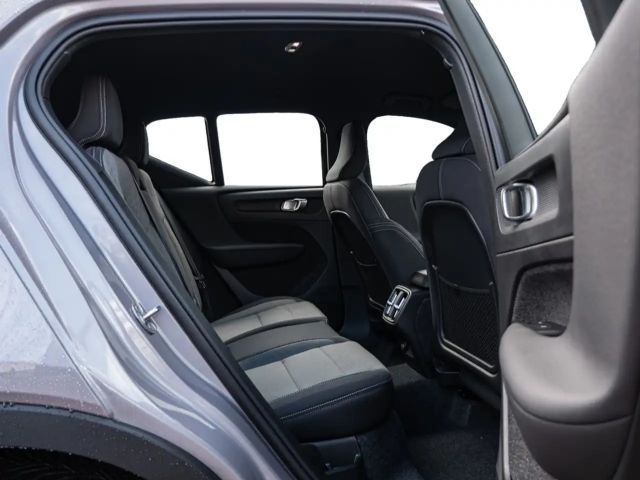 Volvo XC40 Dark Plus