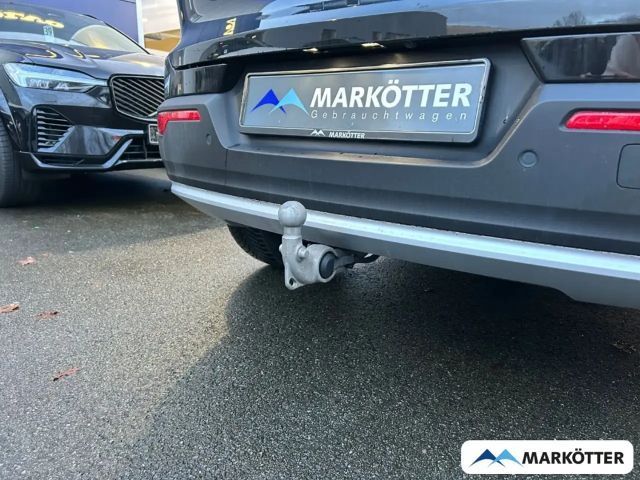 Volvo XC40 Core Recharge T5