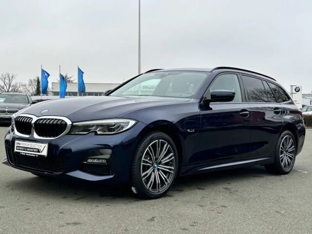 BMW 320 320e M-Sport Touring xDrive