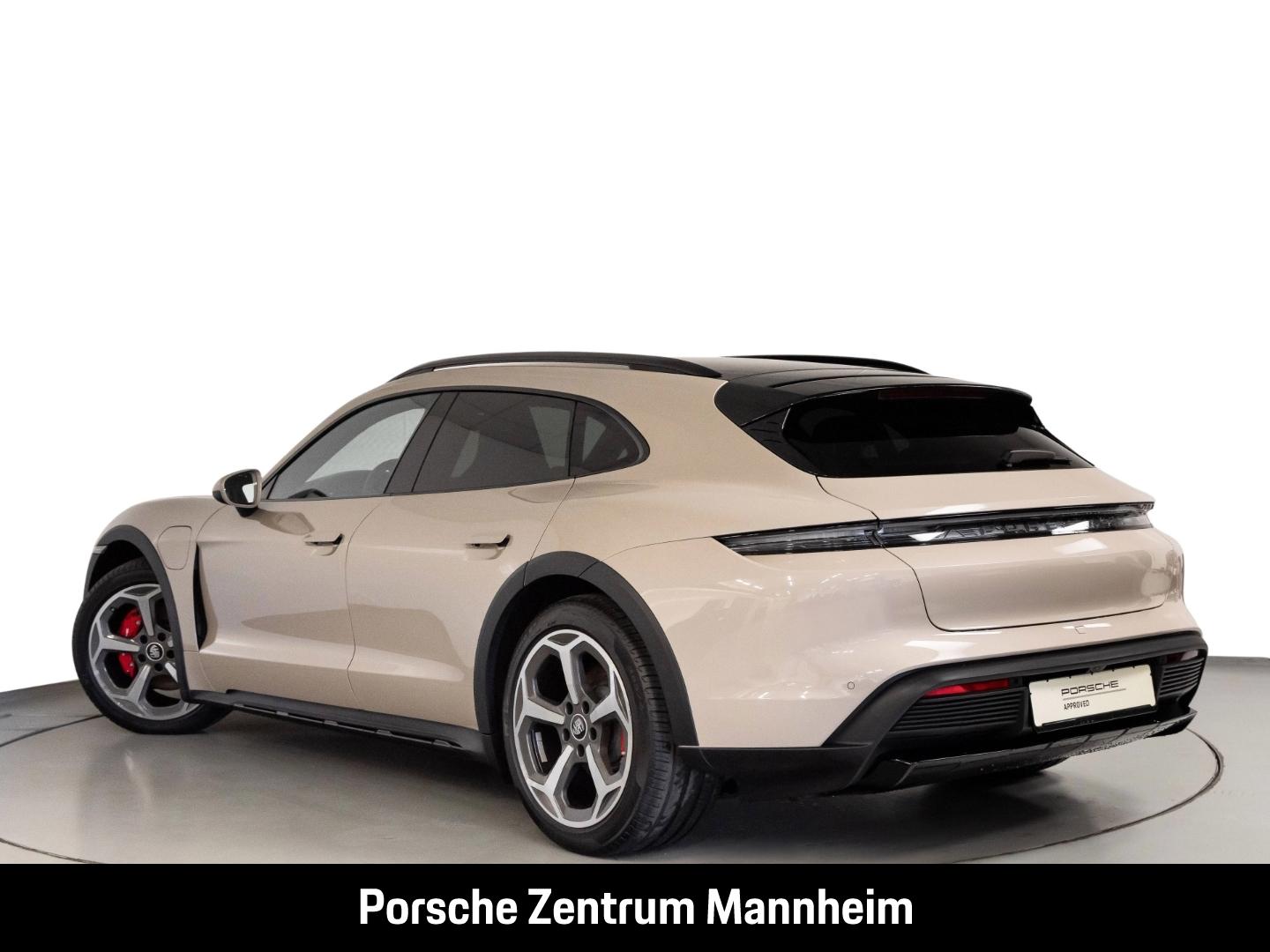Porsche Taycan 4S Cross Turismo