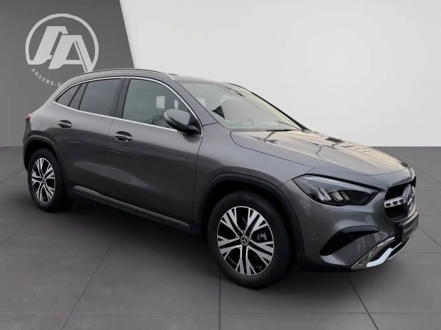 Mercedes-Benz GLA 220 4MATIC Progressive