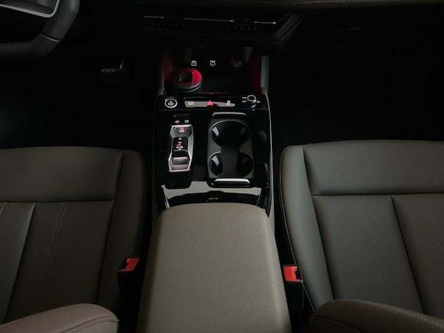 Audi A6 e-tron Avant Quattro