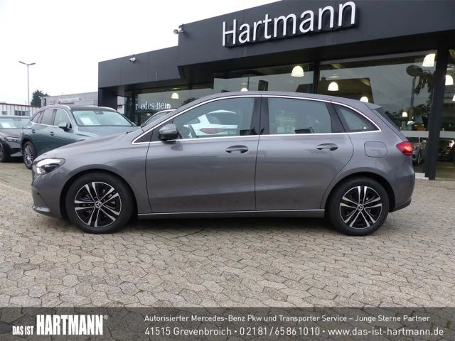 Mercedes-Benz B 200 Progressive Sedan