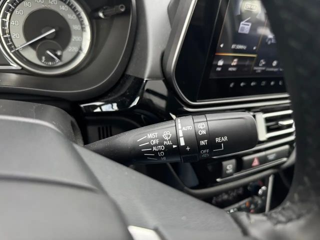 Suzuki S-Cross Flash Hybrid