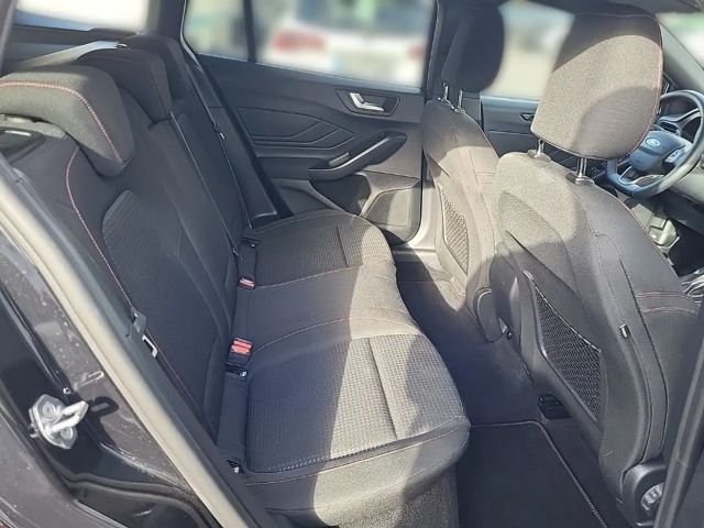 Ford Focus EcoBoost ST Line Wagon