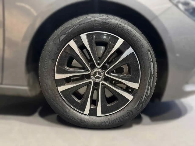 Mercedes-Benz B 250 4MATIC Progressive Sedan