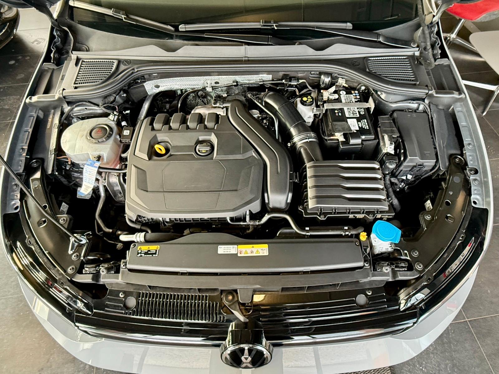 Volkswagen Golf 1.5 TSI Golf VIII Life